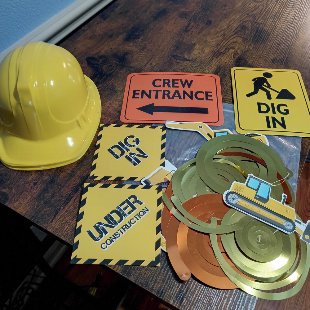 Construction Party Supplies Set - Yellow and Gold